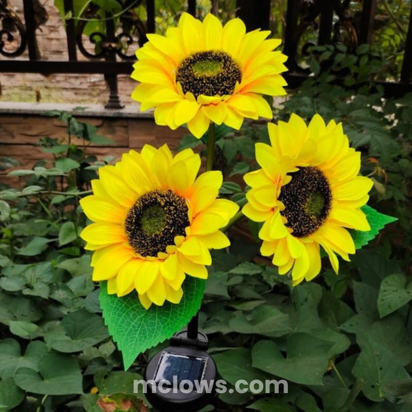 Glowing Sunflower Solar Garden Lights