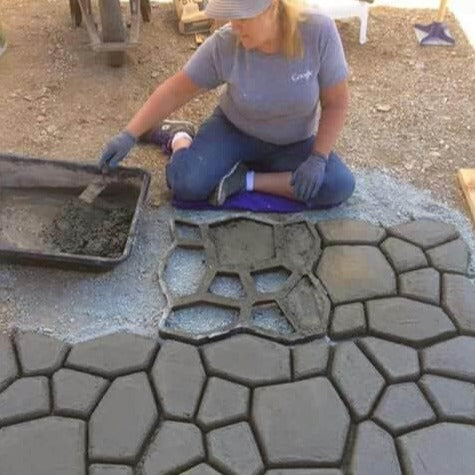 PathMaker™️ Easy DIY Concrete Paver Mold