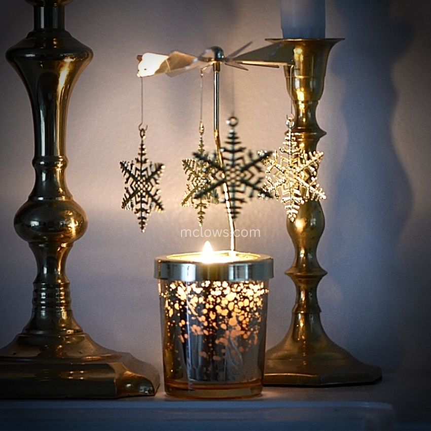 Spinning Snowflakes Christmas Candle Jar